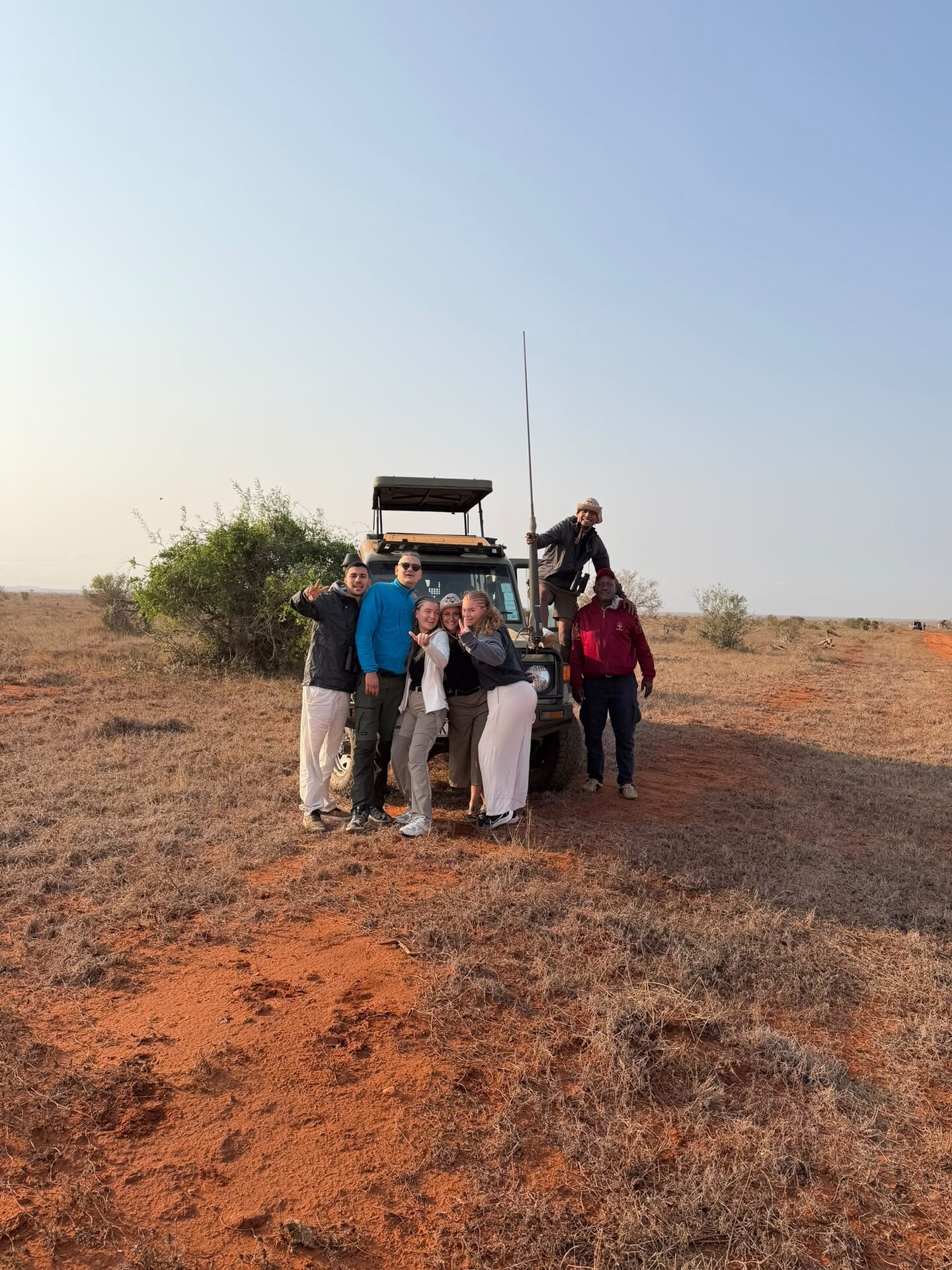 Viaggio in jeep nella terra rossa del Kenya